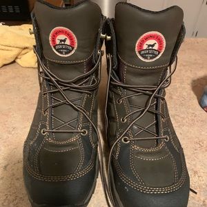 Red wing steel toes work boots. Waterproof size 9